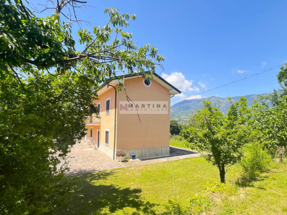Casa indipendente ristrutturata