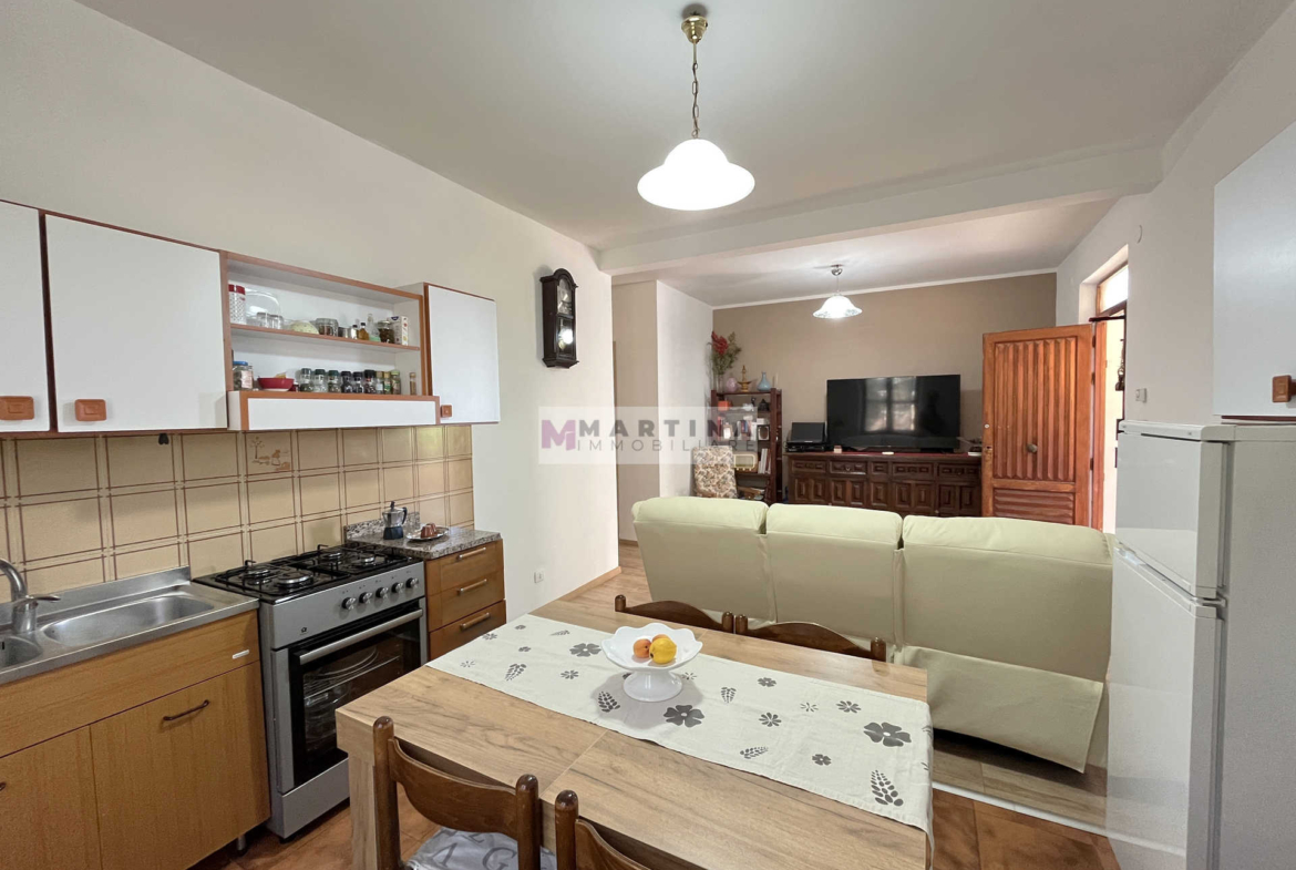 Casa semi-indipendente ristrutturata e arredata