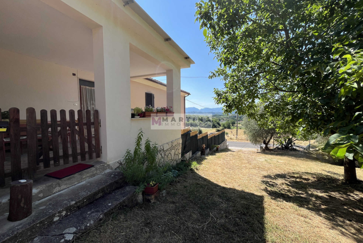 Casa semi-indipendente ristrutturata e arredata