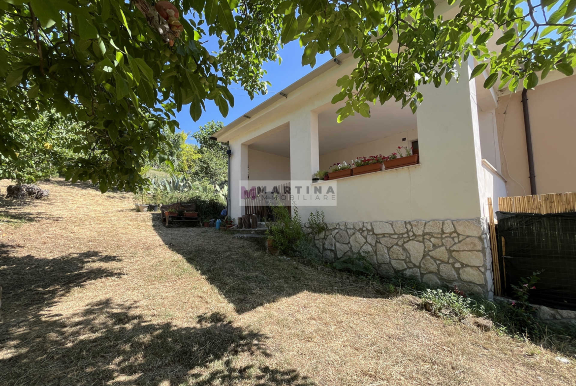 Casa semi-indipendente ristrutturata e arredata
