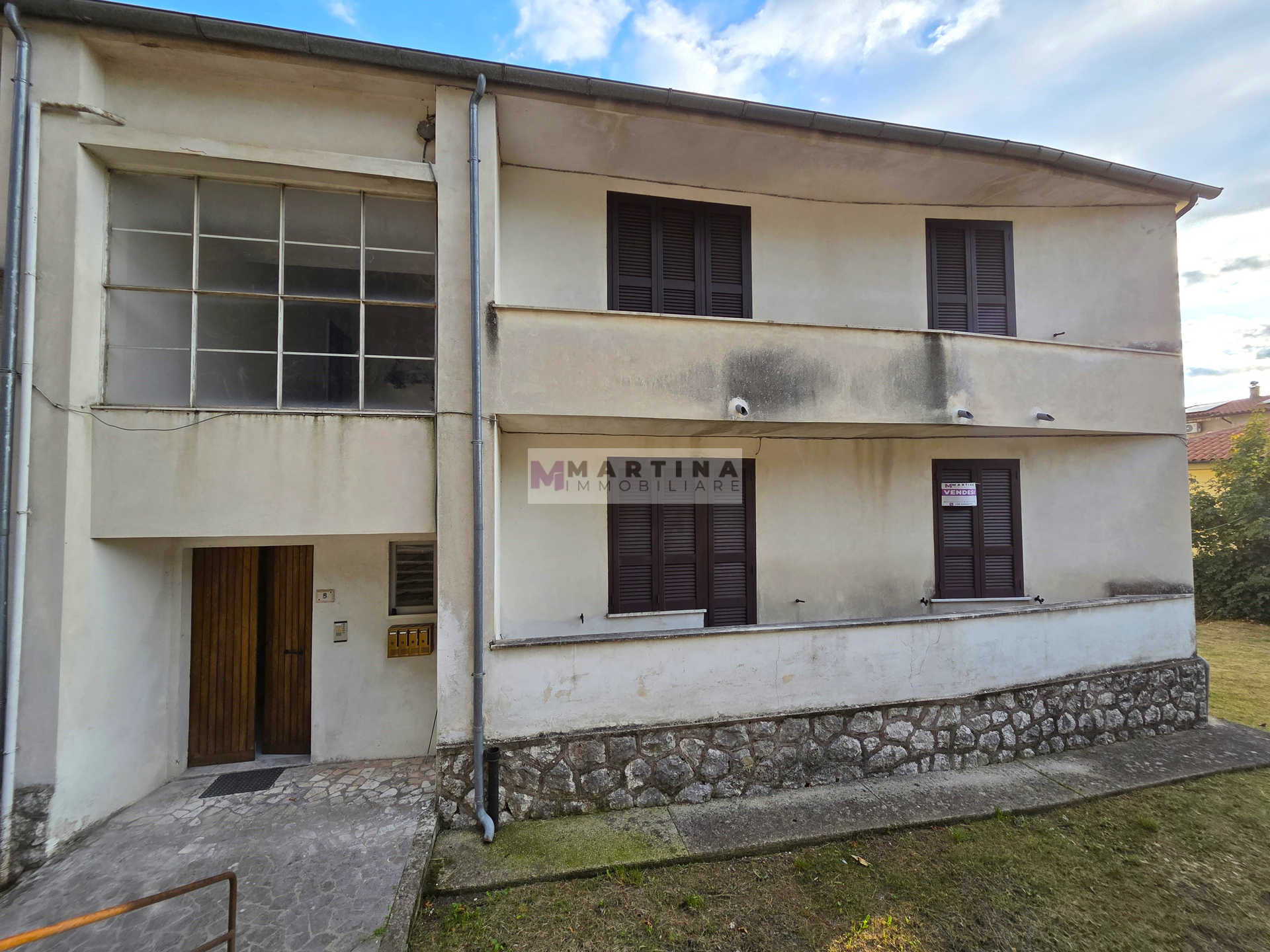 Centrally located apartment with garden – Via Roma, San Donato Val di Comino 16 Central apartment with garden