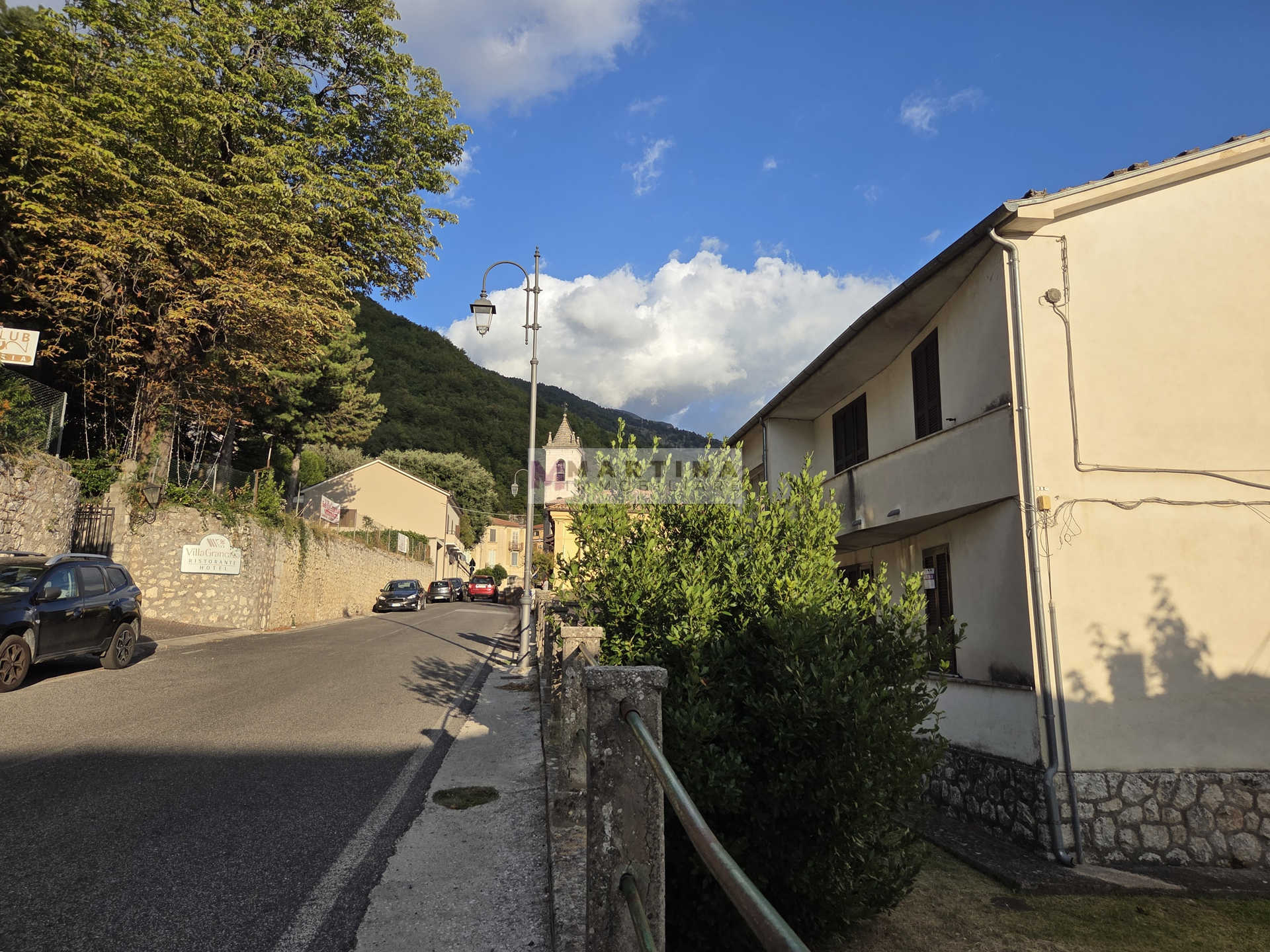 Centrally located apartment with garden – Via Roma, San Donato Val di Comino 18 Central apartment with garden