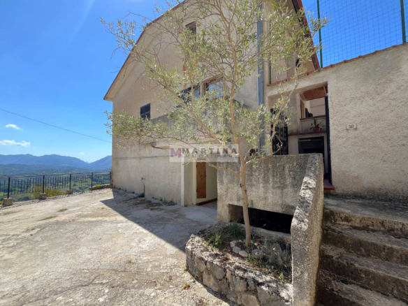 Appartamento con cortile