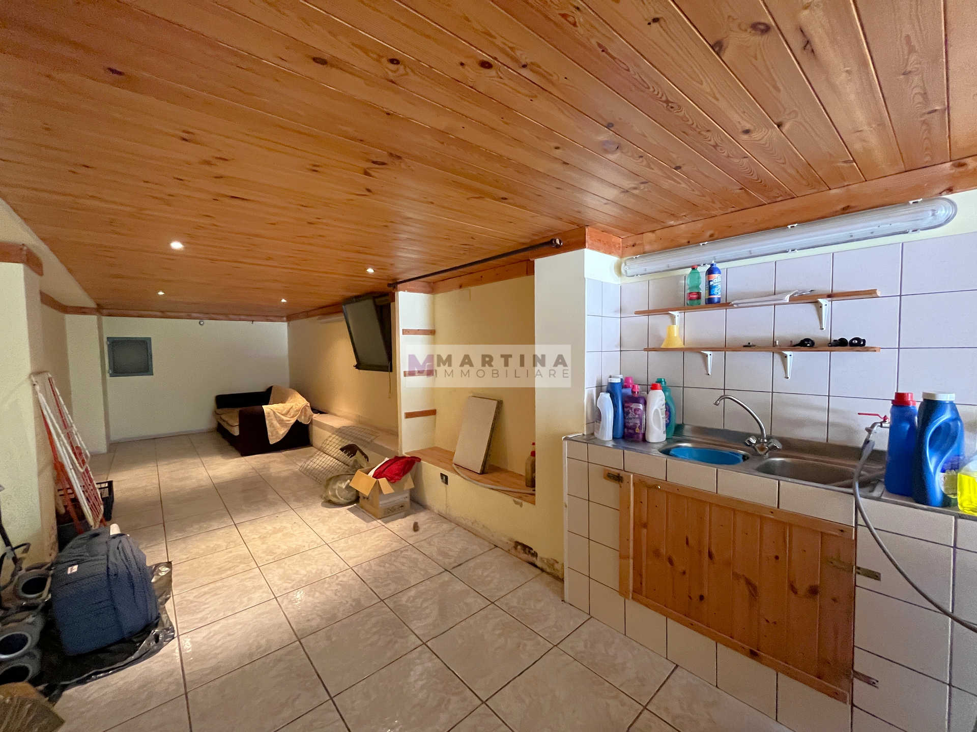 Apartment with courtyard