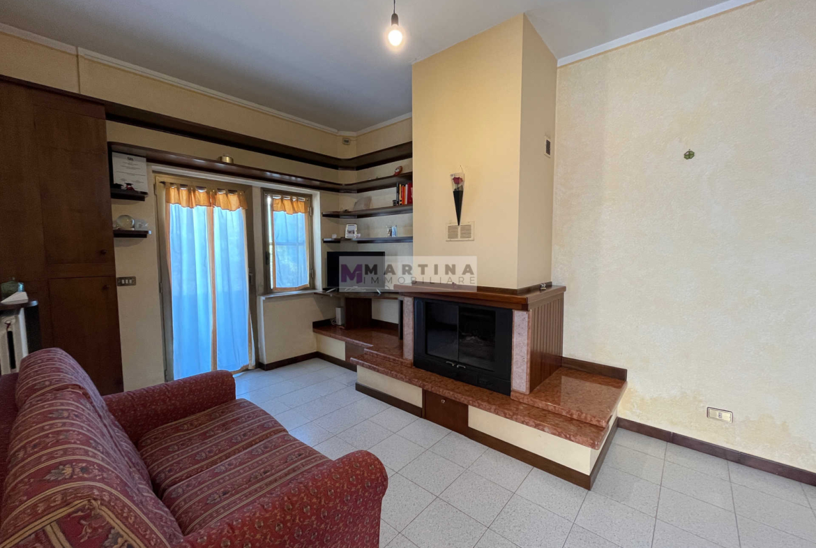 Apartment with courtyard