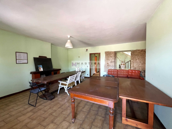 Central terraced house with terrace