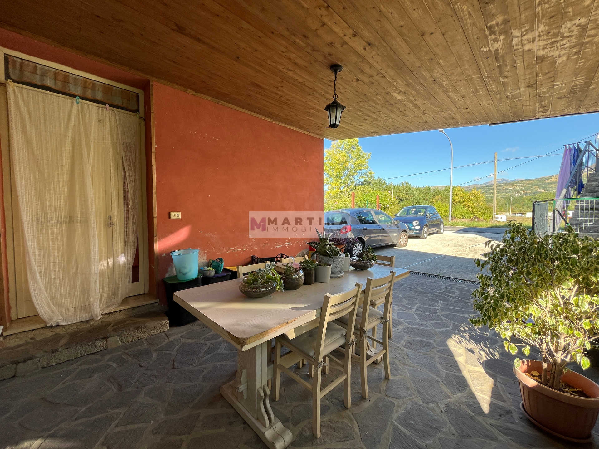 Casa indipendente – Alvito10 Casa indipendente con giardino