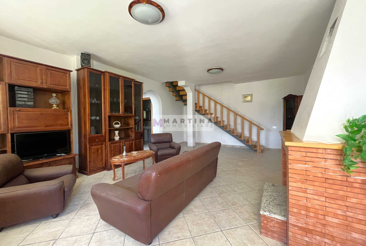 Casa indipendente con terreno