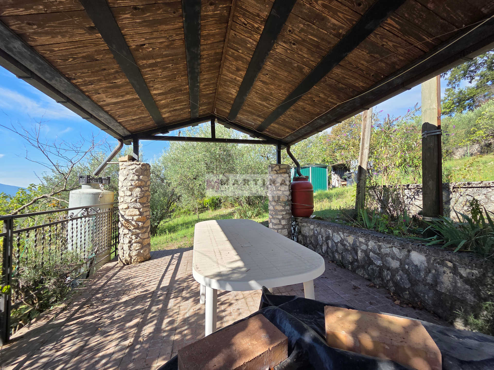 Casa indipendente con terreno
