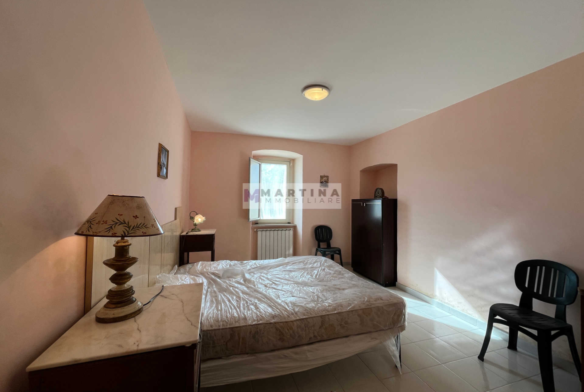 Large apartment with cellars