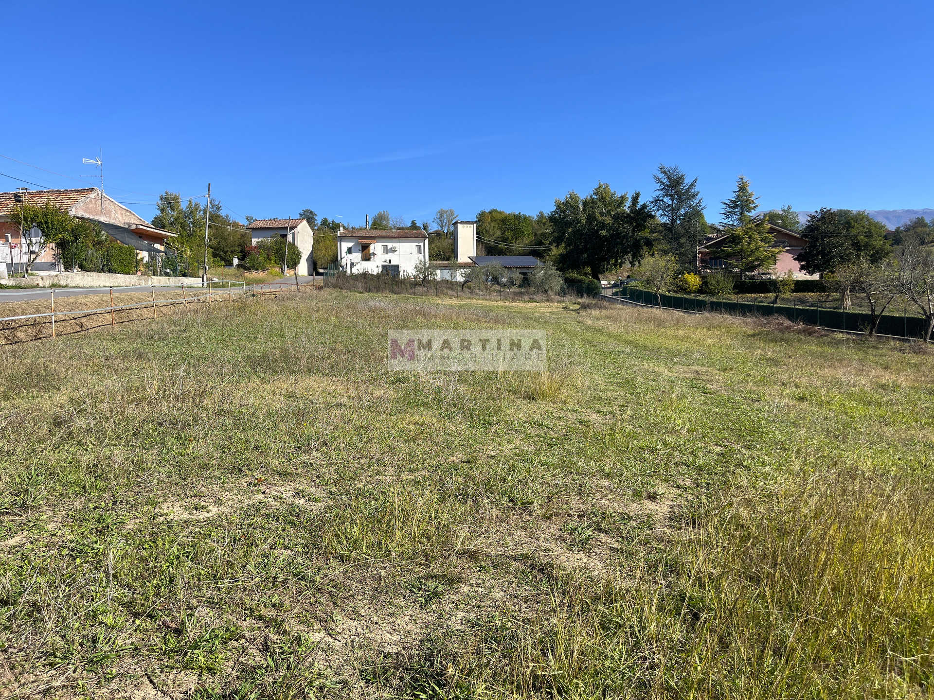 Casa indipendente con terreno Atina19 Detached house with garage and land
