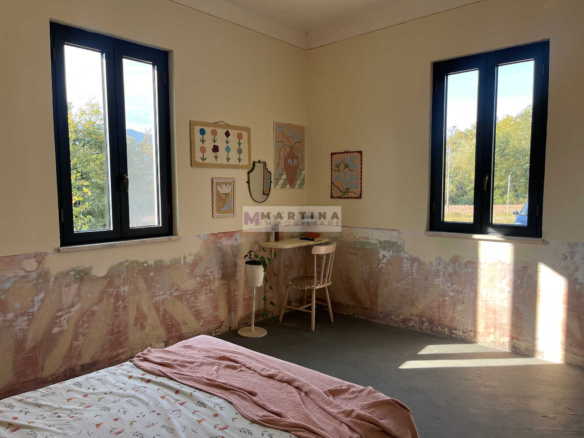 Splendido casale indipendente con terreno