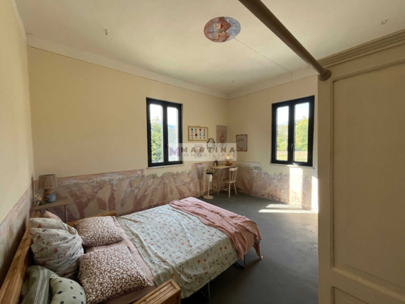 Splendido casale indipendente con terreno